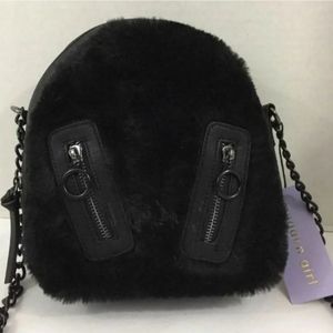 Madden Girl Black Crossbody handbag!
